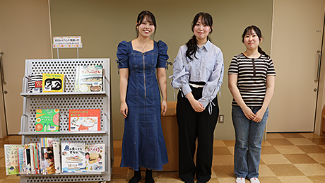 葛飾区立中央図書館にて食育のおはなし会を実施しました。