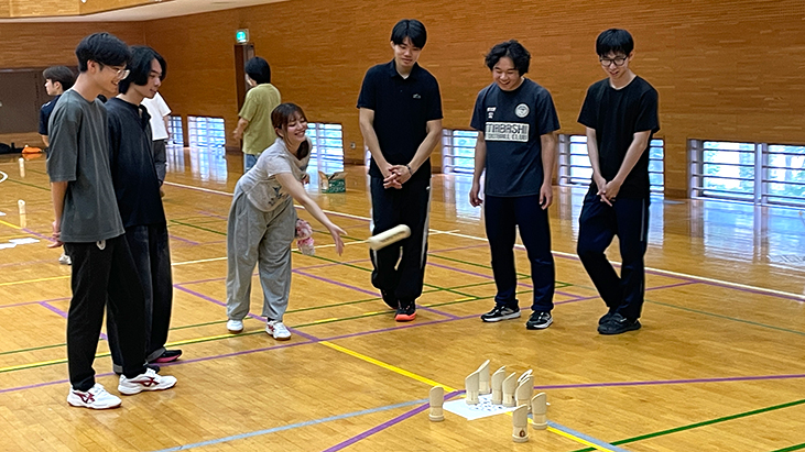 スポーツ・リクリエーションの授業を実施しました。
