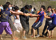 男子の棒引きは圧巻!